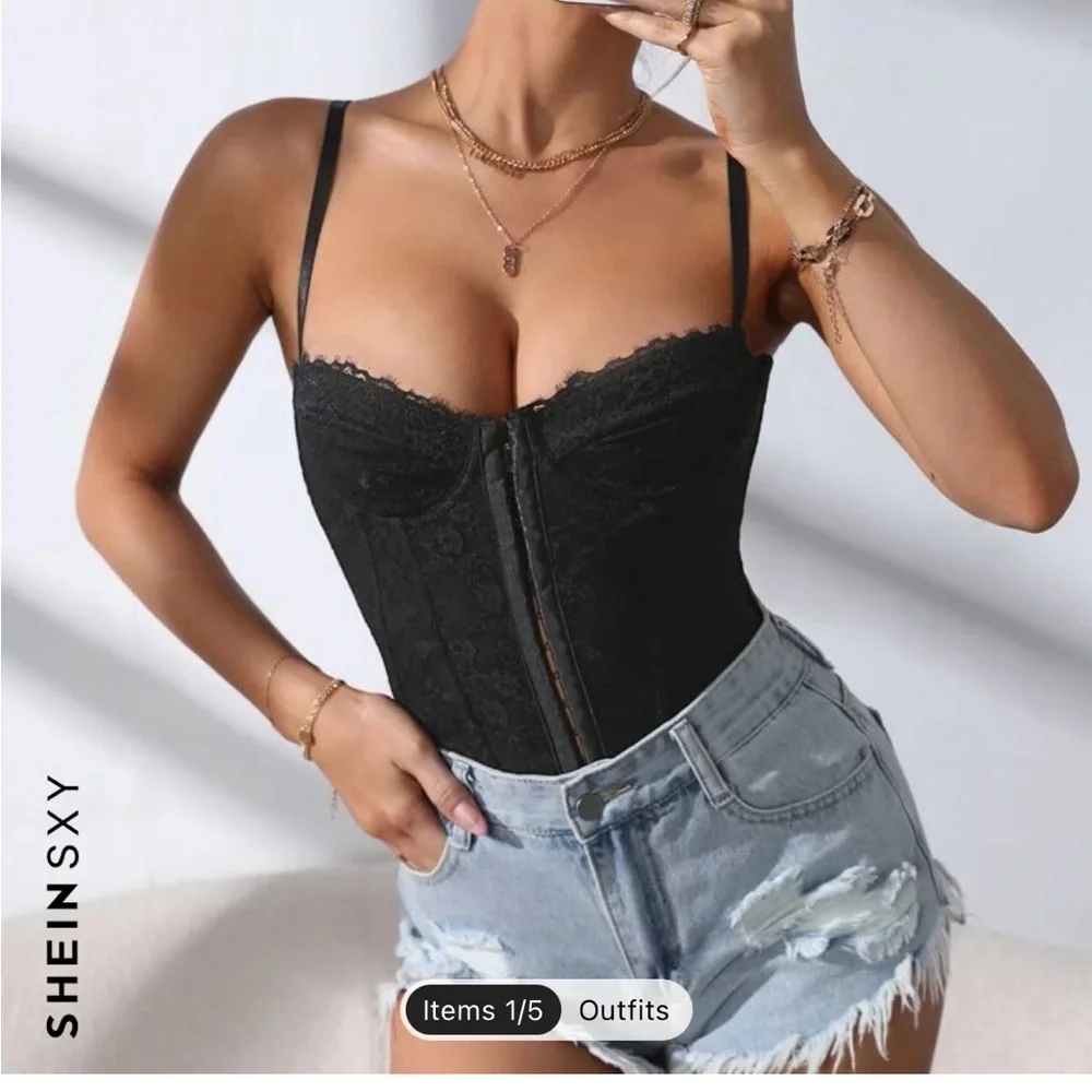 Urban Outfitters corset lookalike - Picture 1 of 5